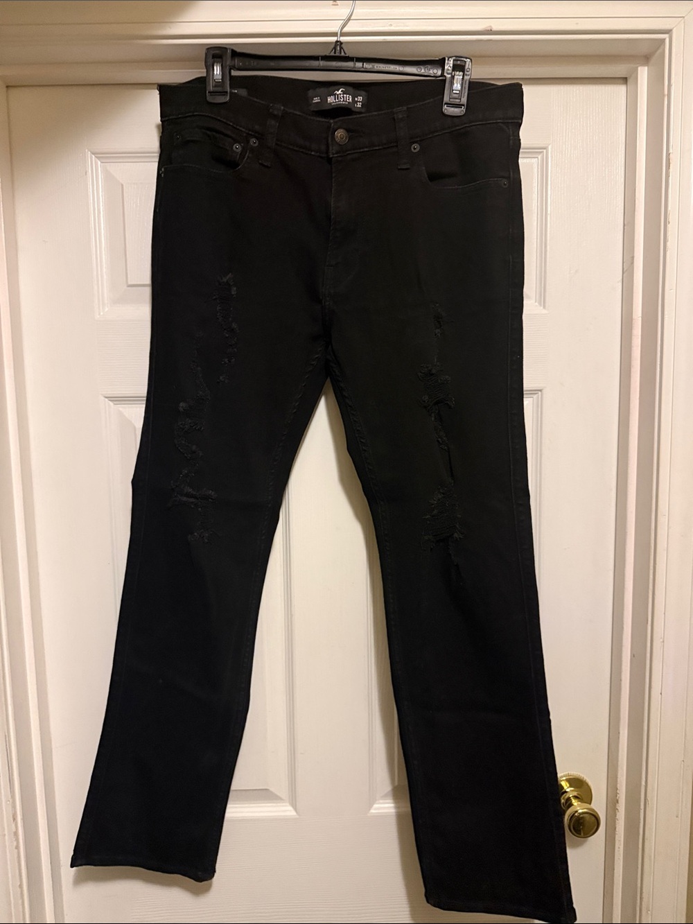 Hollister Men’s Black Bootcut Distressed Jeans